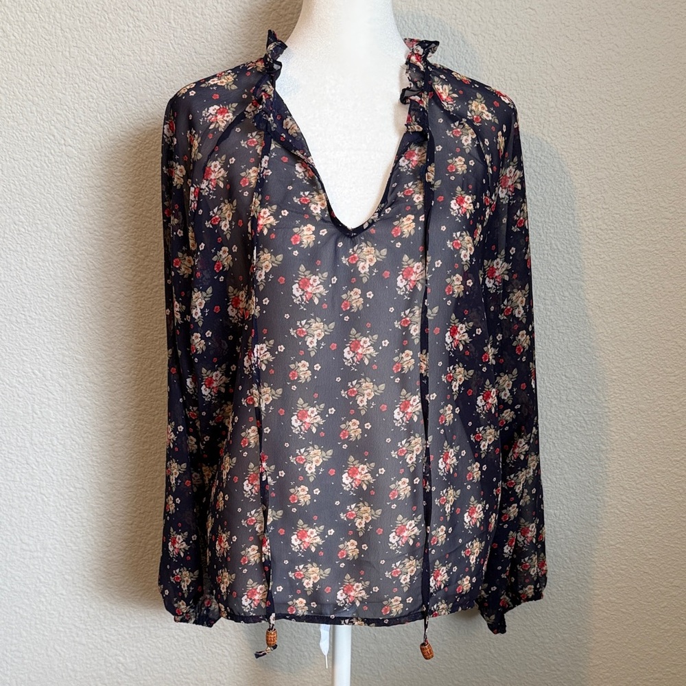 NWT Chic Floral Blouse - Navy